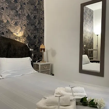 Arco Antico Appartement *