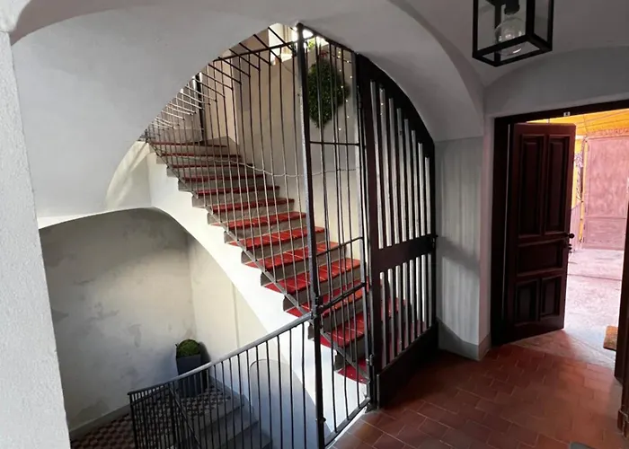 아파트 Arco Antico 알바