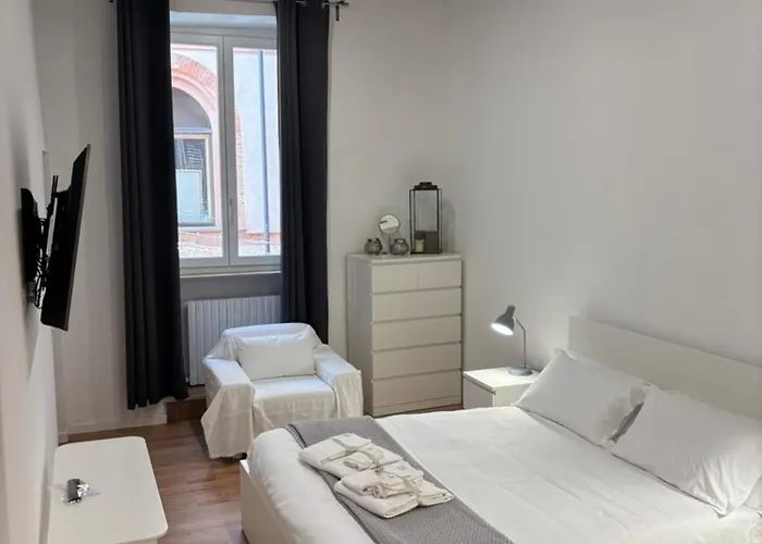 아파트 Arco Antico 알바